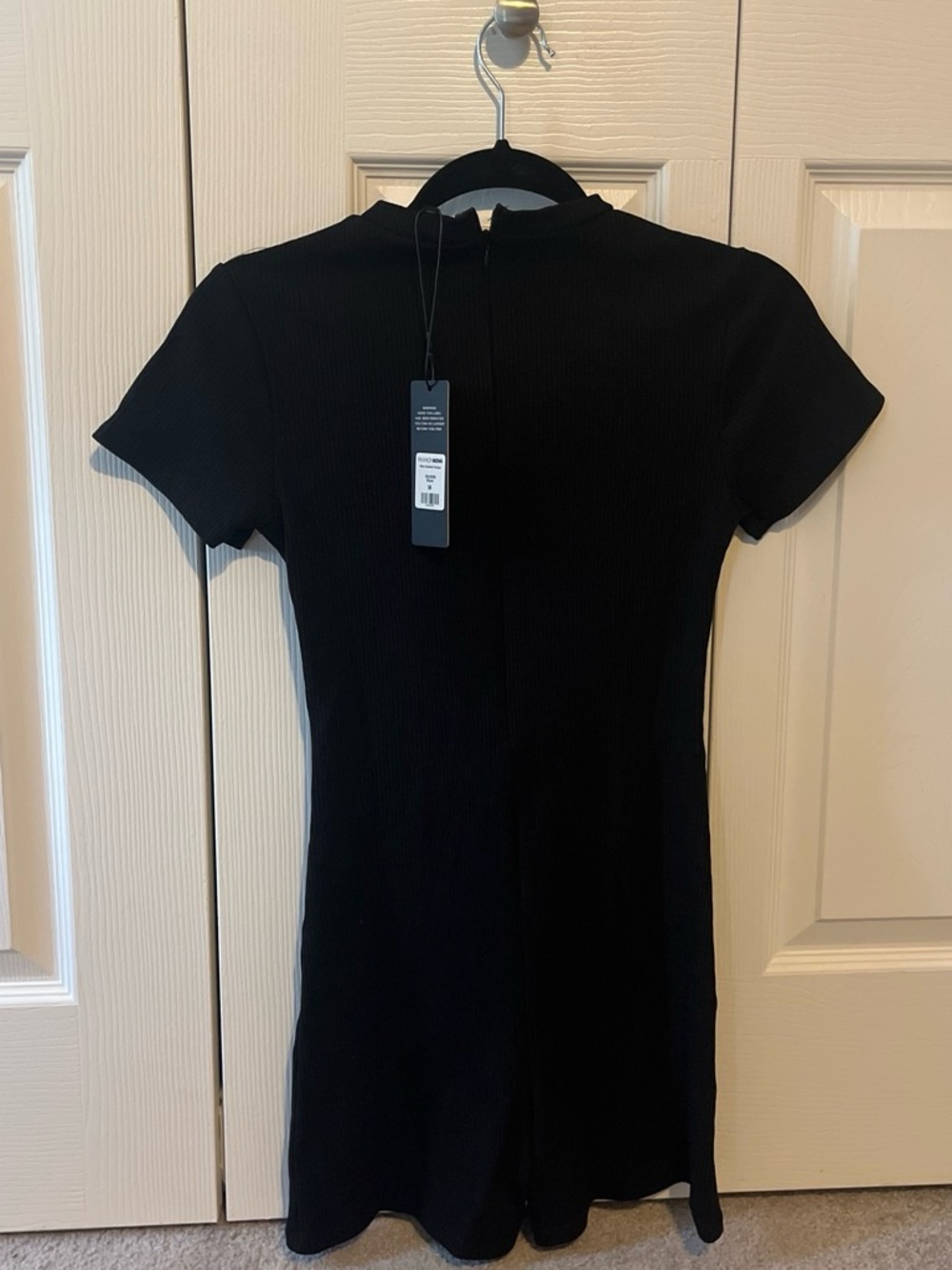 Women's Black Short-Sleeve Ribbed Dress Top